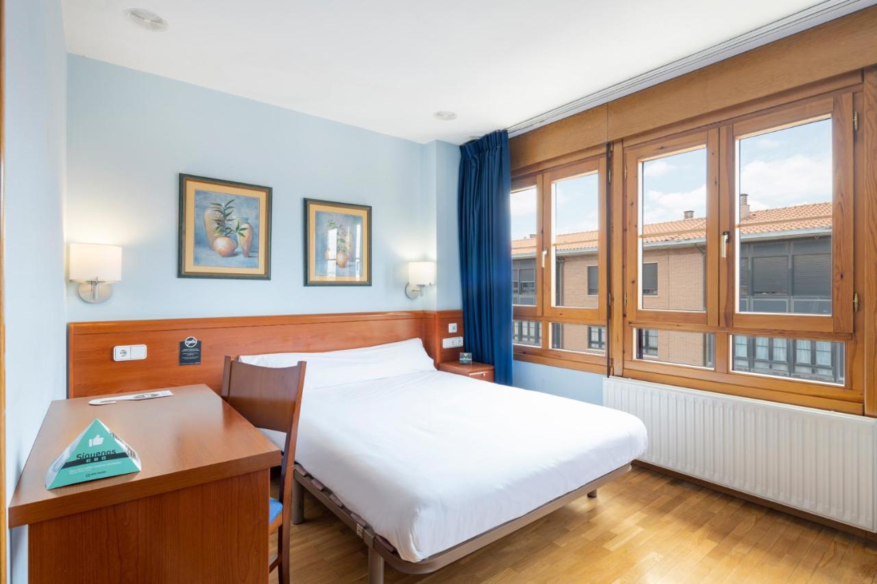 Hostal Alda Rio Duero Soria Bagian luar foto